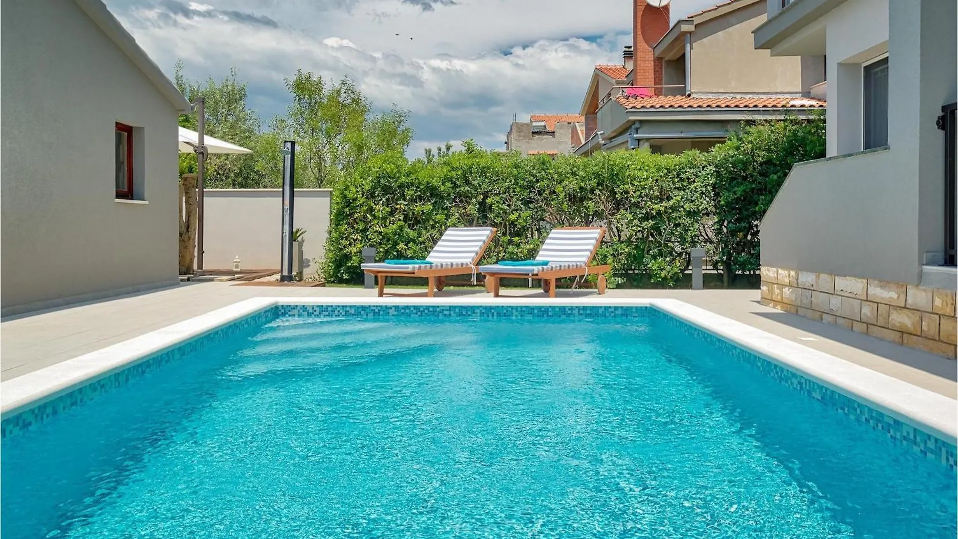 Villa Antea Zadar 0*,